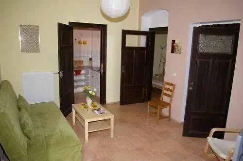3R-Fewo-Bis-8-Personen-Zentral-T8 Dresden Apartment